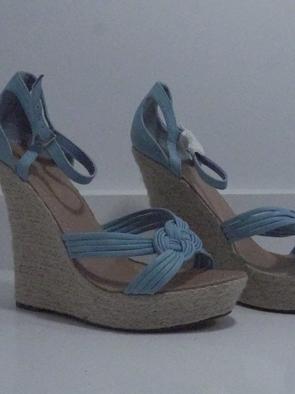 blue platforms